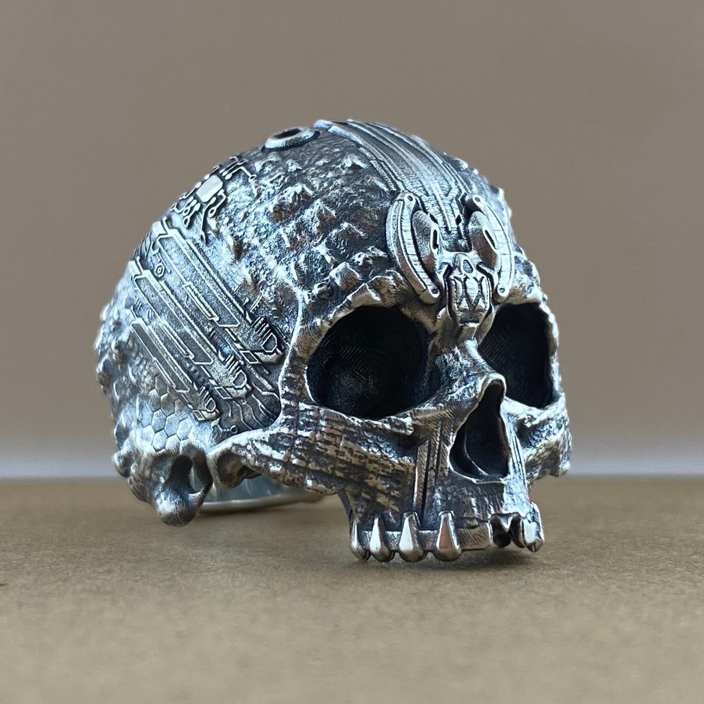 TechSkull.8 Sz 10.25