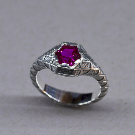 Hexagon Signet.4 Ring