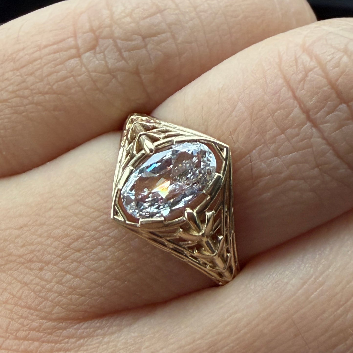 Vertebrae Diamond Ring Sz 7.5