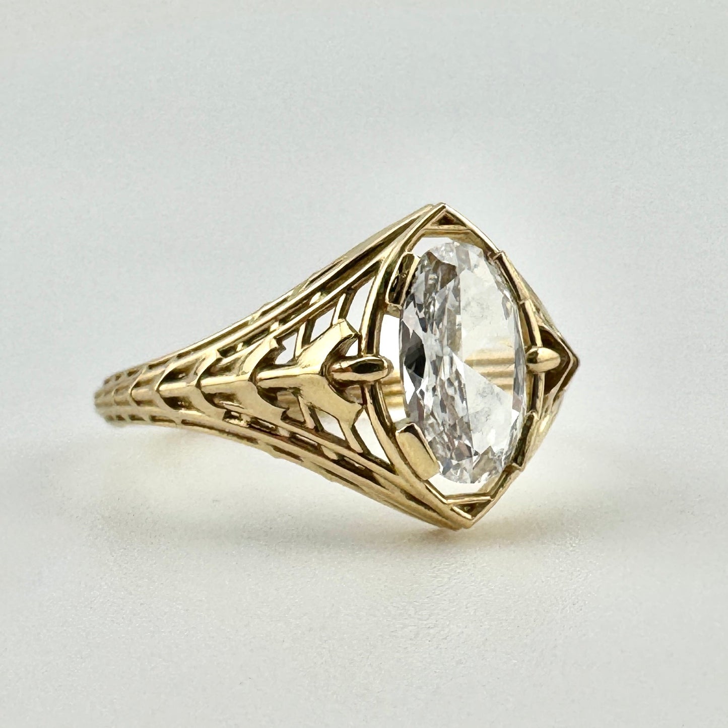 Vertebrae Diamond Ring Sz 7.5