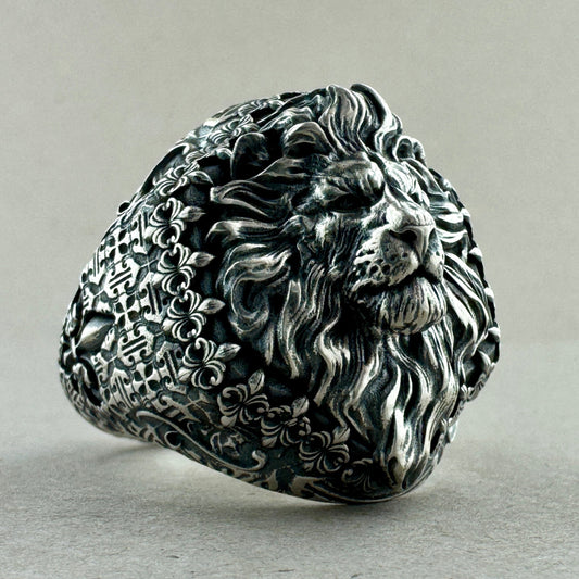 Sovereign Lion Sterling Silver