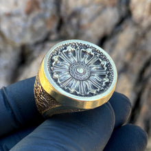 Load image into Gallery viewer, Bronze Ornamental Signet