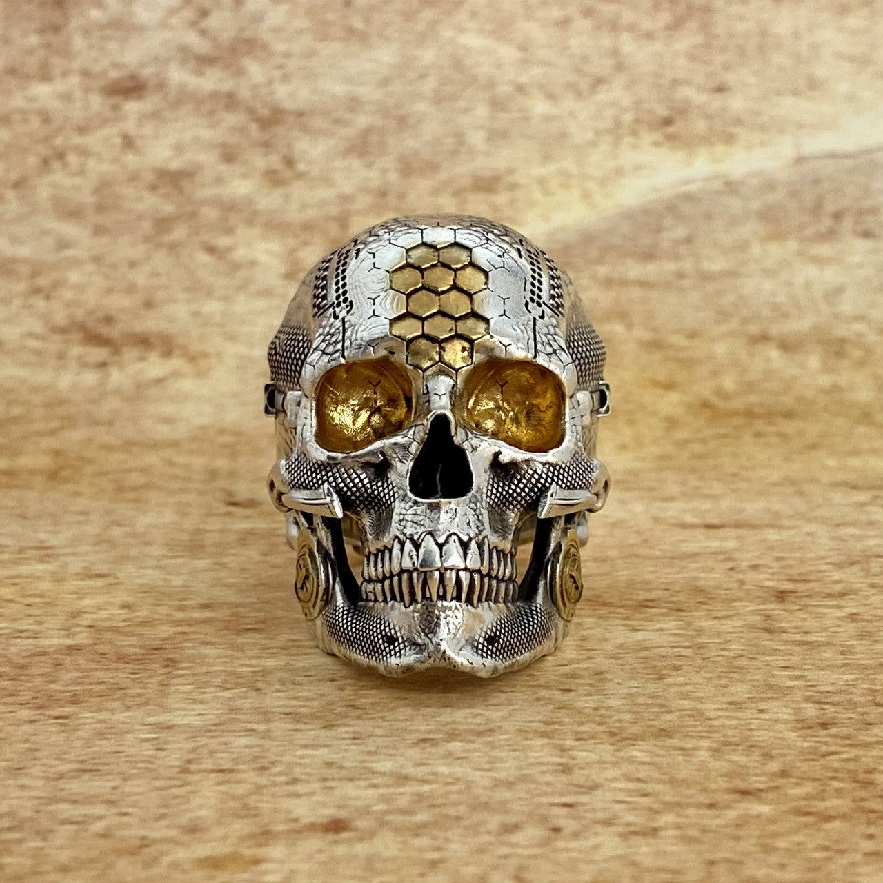 Tech on sale skull ring