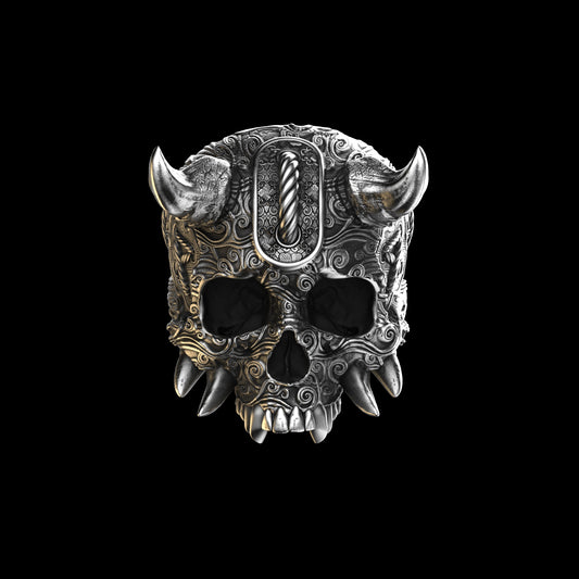 Anillo de calavera Oni con cuernos de ley