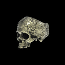 Load image into Gallery viewer, Bronze Japanese Garden Skull Ring