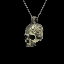 Load image into Gallery viewer, Bronze Japanese Garden Pendant