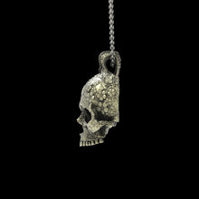 Load image into Gallery viewer, Bronze Japanese Garden Pendant