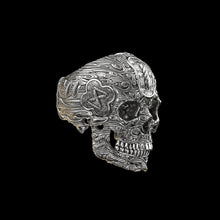 Load image into Gallery viewer, Tied Wind Skull Ring Sterling